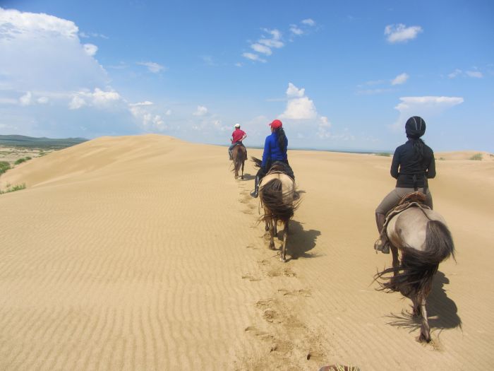 Randonnée dans la steppe de Gobi